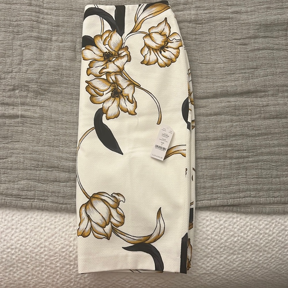 Brand new - pencil skirt- White House black market